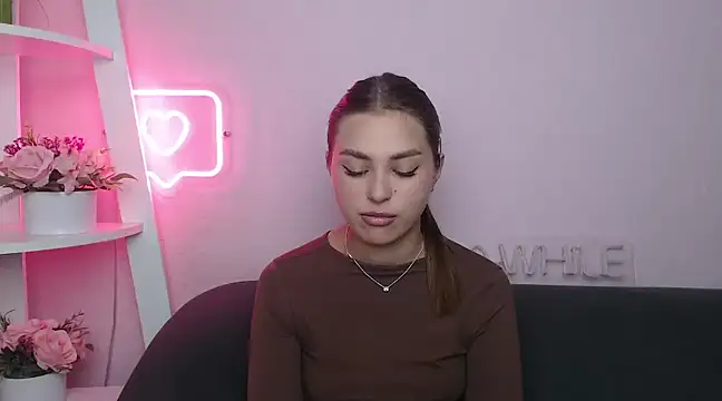 Snapshot of MilanaAngelAs chatting on March 16, 1:49 pm MilanaAngelAs online show from March 16, 1:49 pm