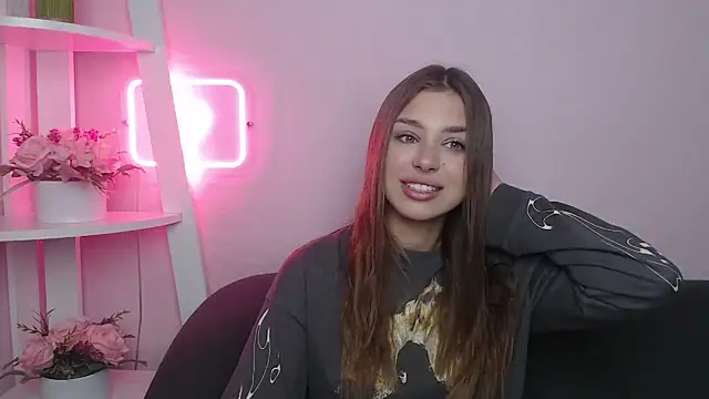 MilanaAngelAs online show from December 19, 5:43 am