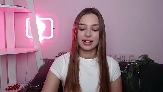 MilanaAngelAs online show from February 6, 5:58 am