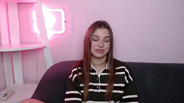 MilanaAngelAs online show from February 12, 5:56 pm