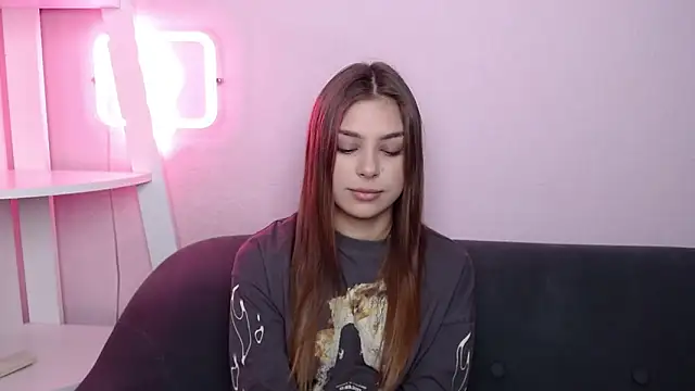 MilanaAngelAs online show from February 16, 5:50 am