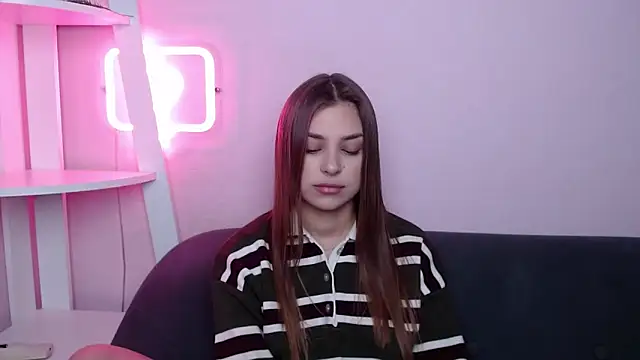 MilanaAngelAs online show from February 23, 5:52 am