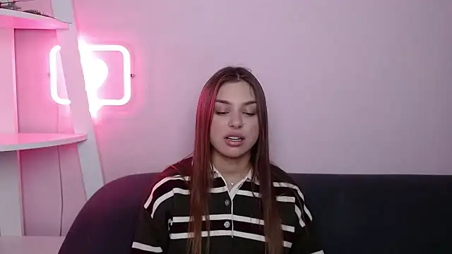 MilanaAngelAs online show from February 17, 8:39 pm