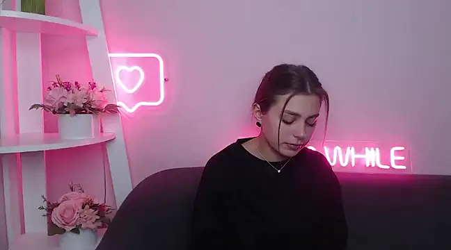 Snapshot of MilanaAngelAs chatting on February 22, 6:08 pm MilanaAngelAs online show from February 22, 6:08 pm