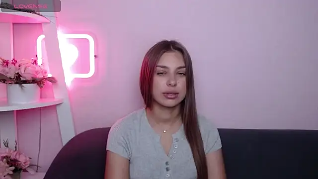 MilanaAngelAs online show from June 27, 4:51 am