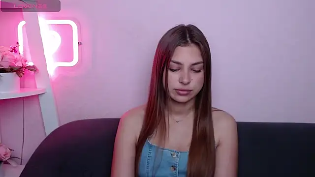 MilanaAngelAs online show from June 26, 5:02 am