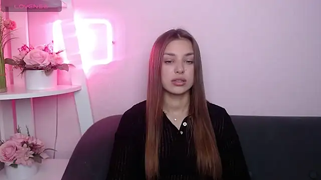 MilanaAngelAs online show from June 1, 4:45 am