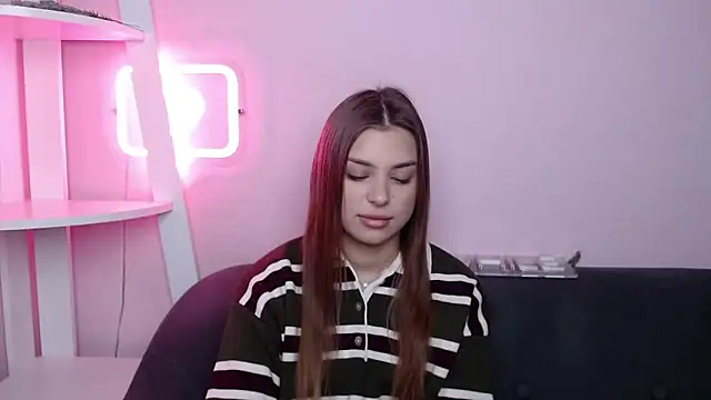 MilanaAngelAs online show from February 12, 5:51 am