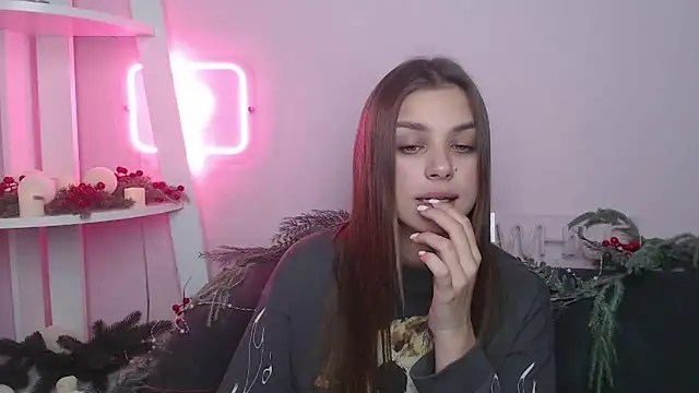 MilanaAngelAs online show from December 22, 8:42 pm