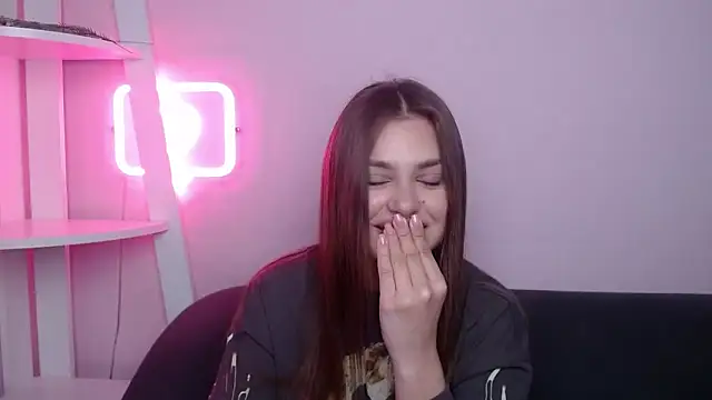 MilanaAngelAs online show from April 6, 7:37 pm