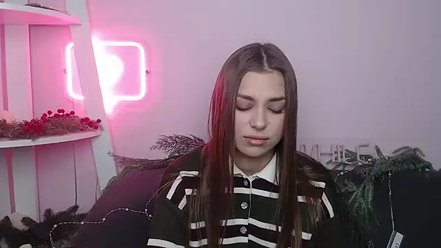 MilanaAngelAs online show from January 17, 5:44 am