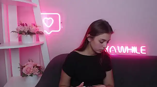 Snapshot of MilanaAngelAs chatting on February 23, 11:55 am MilanaAngelAs online show from February 23, 11:55 am