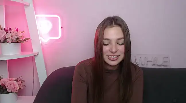 Snapshot of MilanaAngelAs chatting on March 18, 10:17 am MilanaAngelAs online show from March 18, 10:17 am