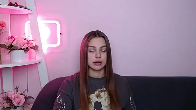 MilanaAngelAs online show from April 21, 7:42 pm