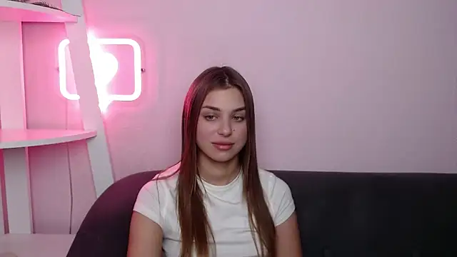 MilanaAngelAs online show from February 14, 5:57 pm