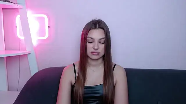 MilanaAngelAs online show from April 3, 4:41 am