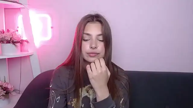 MilanaAngelAs online show from July 11, 4:57 am