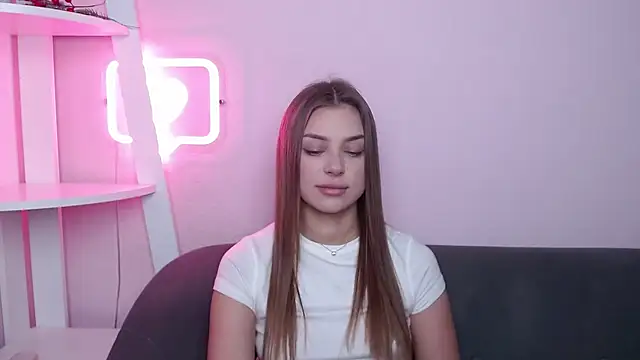 MilanaAngelAs online show from February 13, 6:02 am