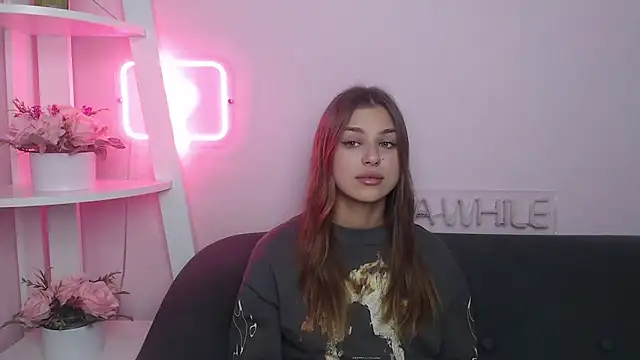 MilanaAngelAs online show from October 26, 5:41 am