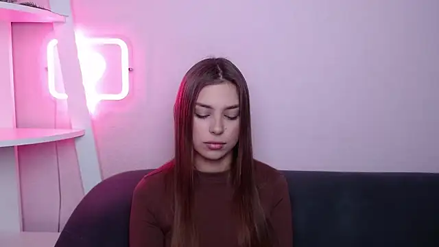 MilanaAngelAs online show from February 15, 6:03 am