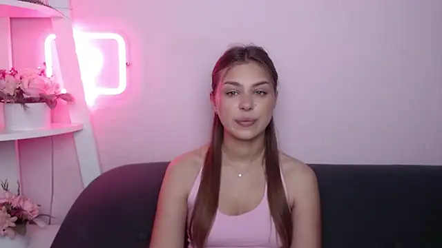 MilanaAngelAs online show from July 3, 4:41 am