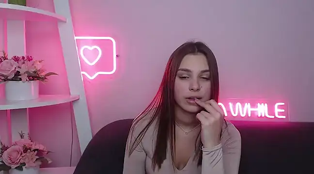 Snapshot of MilanaAngelAs chatting on February 16, 5:37 pm MilanaAngelAs online show from February 16, 5:37 pm