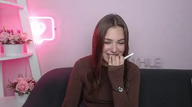 Snapshot of MilanaAngelAs chatting on March 13, 5:54 am MilanaAngelAs online show from March 13, 5:54 am
