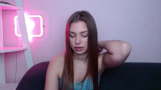 MilanaAngelAs online show from April 13, 4:38 am