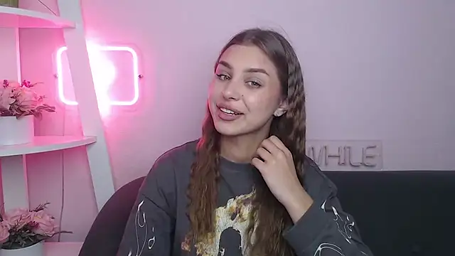 Snapshot of MilanaAngelAs chatting on October 12, 12:39 pm MilanaAngelAs online show from October 12, 12:39 pm