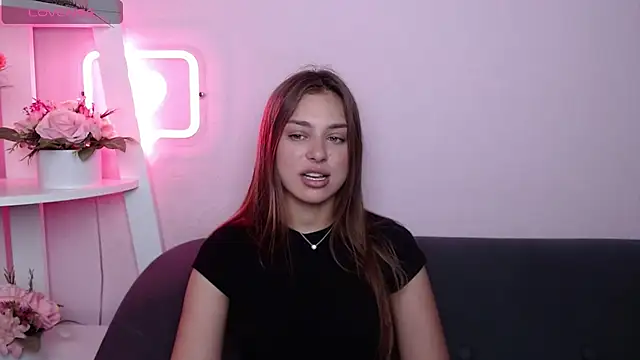 MilanaAngelAs online show from June 25, 4:43 am