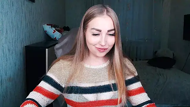 Snapshot of _KittyBoo chatting on December 21, 8:05 am KittyBoo online show from December 21, 8:05 am