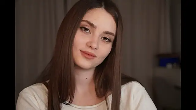 Snapshot of CarmenMoore26 chatting on December 16, 8:02 pm CarmenMoore26 online show from December 16, 8:02 pm