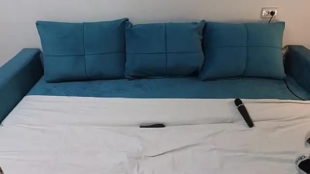 July Kane online show from April 18, 6:49 am