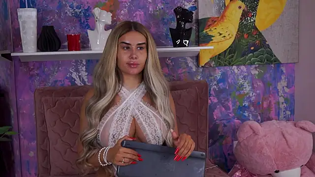 EvaZane online show from September 18, 5:27 pm