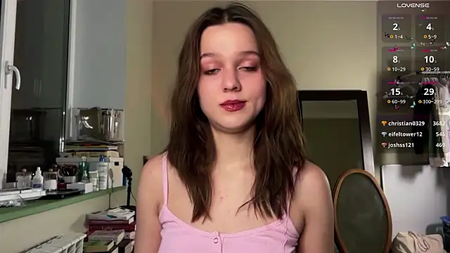 Addelin Moon online show from November 1, 3:17 pm