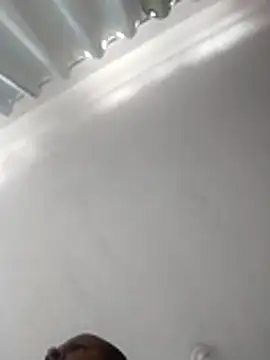 Snapshot of JtinhaRj chatting on November 20, 2:40 pm JtinhaRj online show from November 20, 2:40 pm