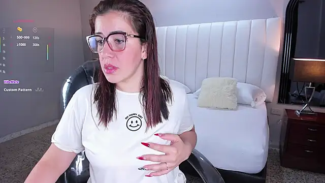 Snapshot of vanity_sex chatting on October 23, 11:42 am vanity sex online show from October 23, 11:42 am