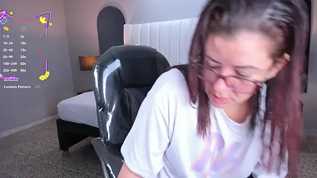 Snapshot of vanity_sex chatting on October 24, 11:42 am vanity sex online show from October 24, 11:42 am