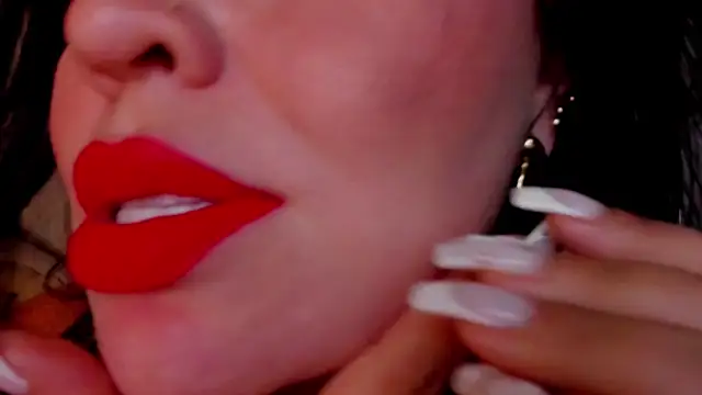 Snapshot of charlottemeyerr chatting on February 9, 3:11 am charlottemeyerr online show from February 9, 3:11 am