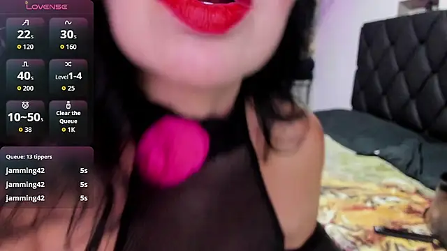 Snapshot of charlottemeyerr chatting on September 21, 7:52 pm charlottemeyerr online show from September 21, 7:52 pm