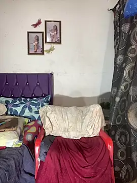 KandyHot  online show from March 20, 2:23 am