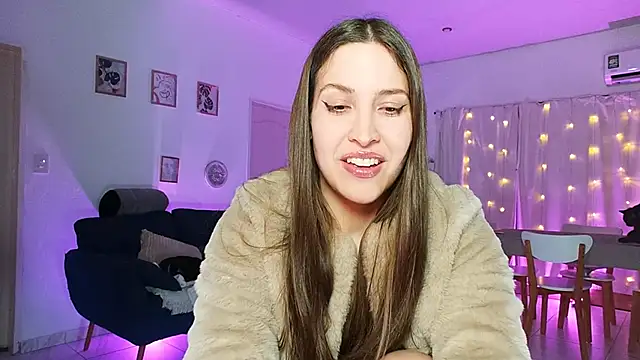 Snapshot of Melisa_cream chatting on September 9, 2:32 am Melisa cream online show from September 9, 2:32 am