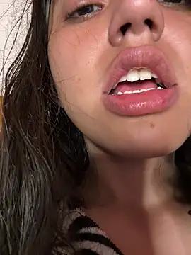 ViolettaSummer online show from April 5, 1:12 am