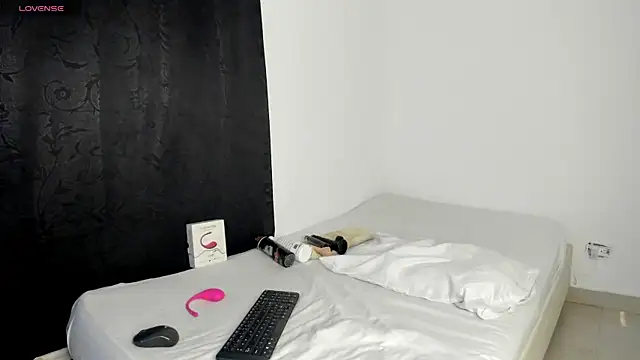 Snapshot of Lorena_Hawkins chatting on November 30, 6:36 am Lorena Hawkins online show from November 30, 6:36 am