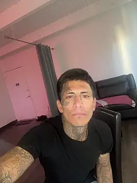 Snapshot of Papinine6 chatting on October 30, 5:32 pm Papinine6 online show from October 30, 5:32 pm