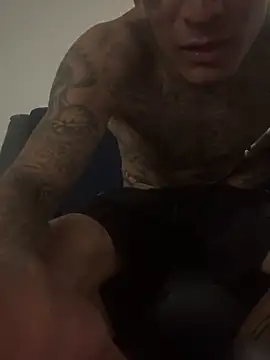 Snapshot of Papinine6 chatting on October 25, 10:47 am Papinine6 online show from October 25, 10:47 am