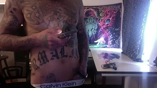 Snapshot of Papinine6 chatting on April 9, 4:24 pm Papinine6 online show from April 9, 4:24 pm