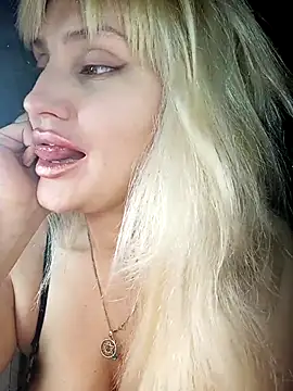 Freya Milf online show from February 17, 2:36 pm