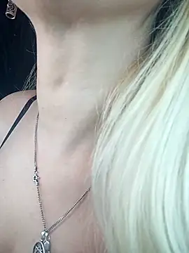 Freya Milf online show from February 6, 2:57 pm