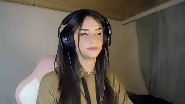 Dollbehavior  online show from January 7, 4:17 am